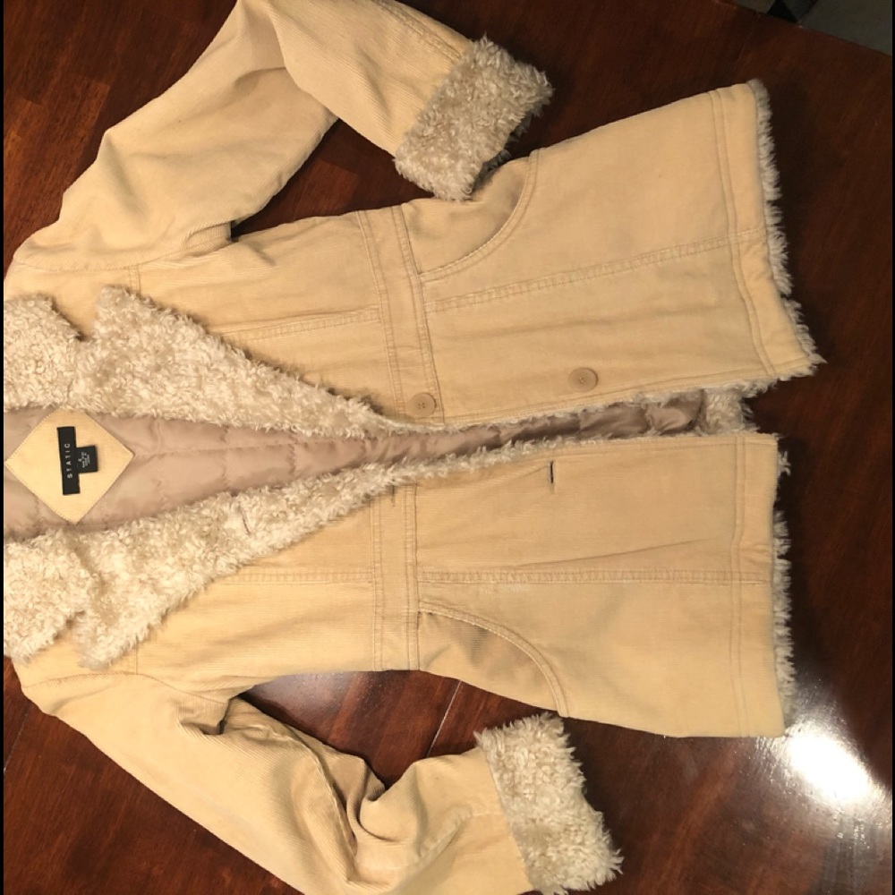 Static Trench Coat